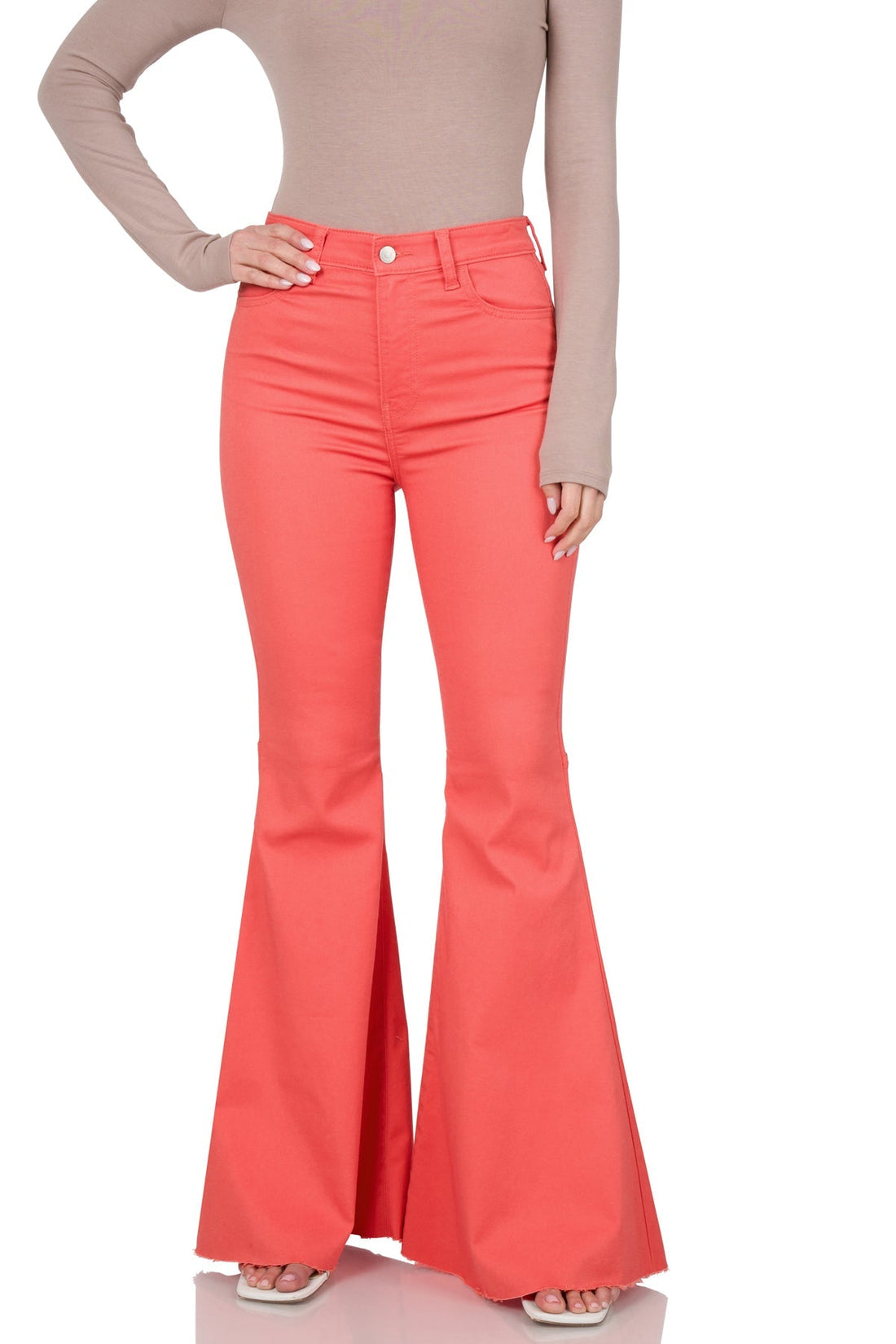 💖 The Ultimate Style Guide: How to Flaunt Your New Flare Bottoms! 💖