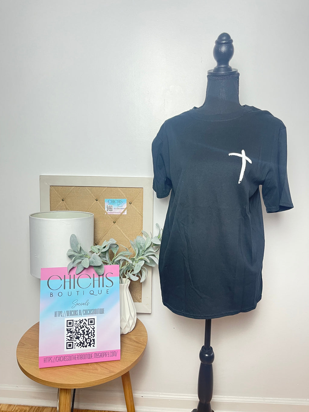Jesus Has My Back - ChiChis Boutique