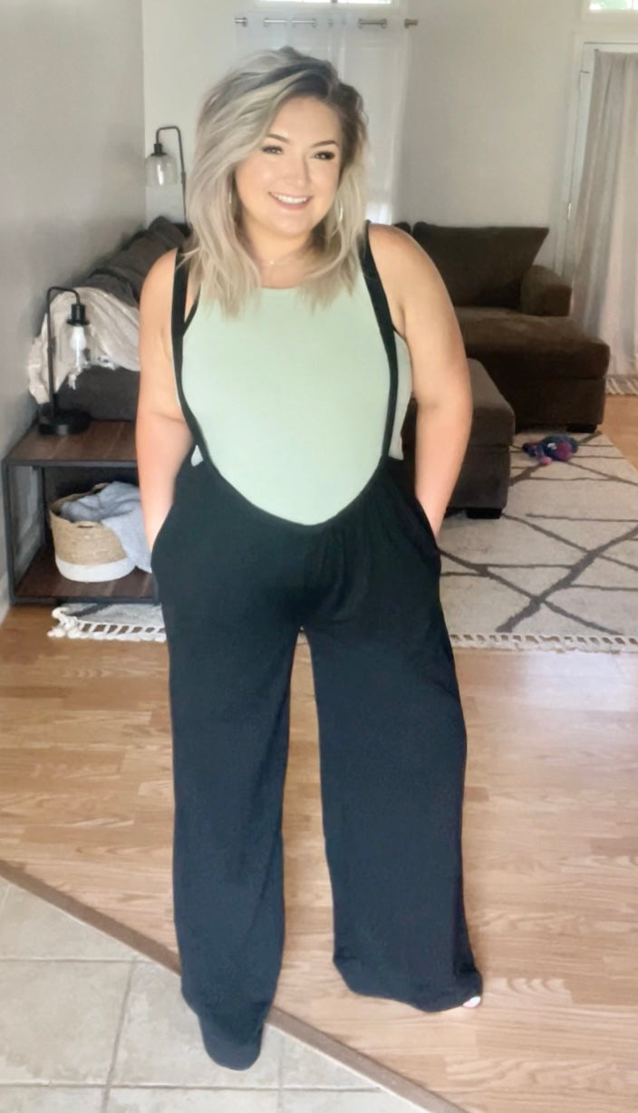 PLAIN WIDE LEG SUSPENDER JUMPSUIT - ChiChis Boutique